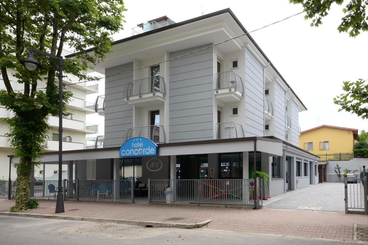 تْشيزيناتيكو Hotel Concorde المظهر الخارجي الصورة