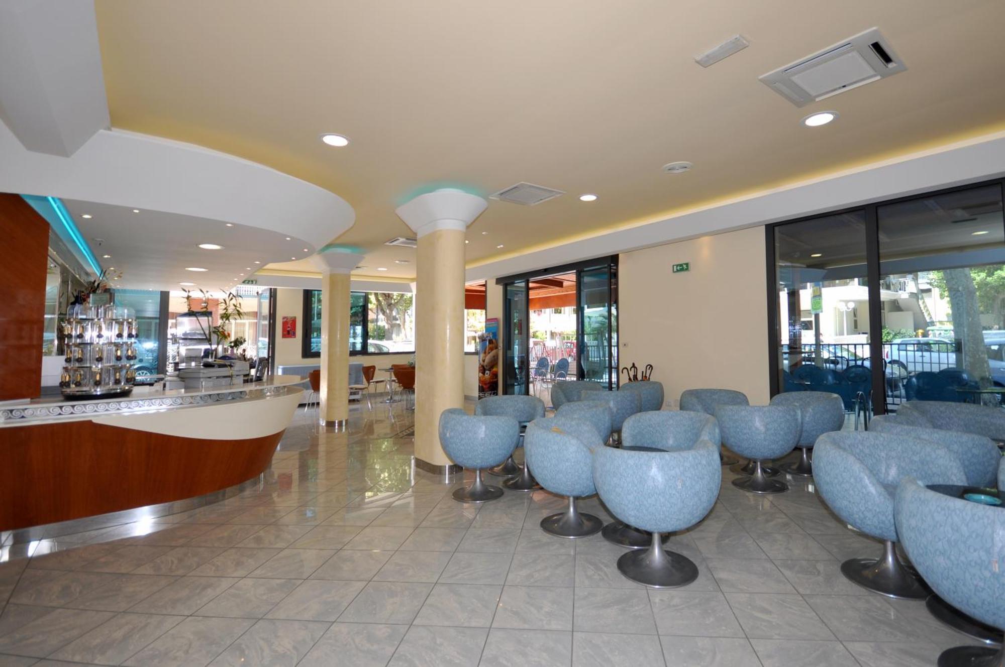تْشيزيناتيكو Hotel Concorde المظهر الخارجي الصورة
