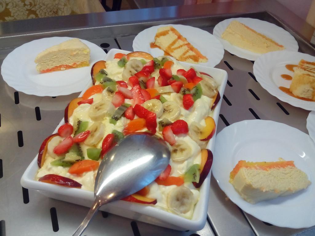 تْشيزيناتيكو Hotel Concorde المظهر الخارجي الصورة