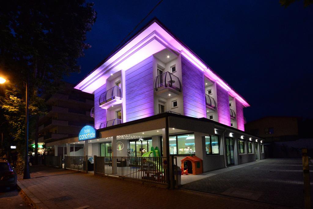 تْشيزيناتيكو Hotel Concorde المظهر الخارجي الصورة