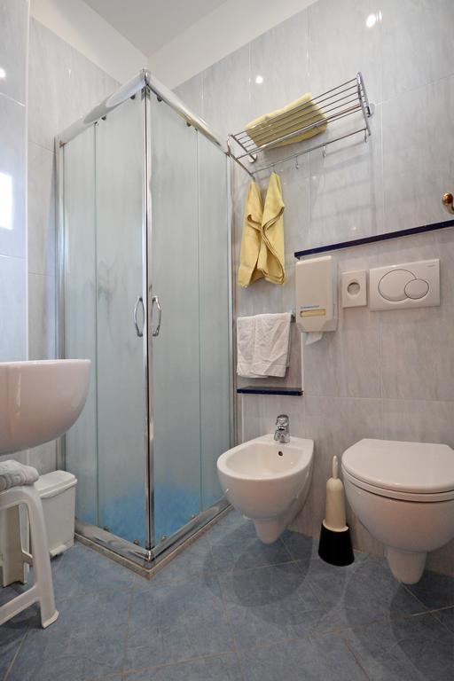 تْشيزيناتيكو Hotel Concorde المظهر الخارجي الصورة