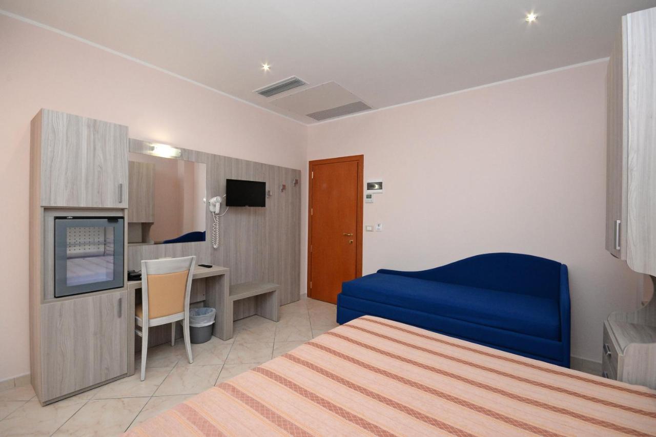 تْشيزيناتيكو Hotel Concorde المظهر الخارجي الصورة